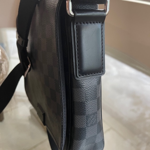 DISTRICT PM GRAPHITE MESSENGER BAG - Picture 5 of 15